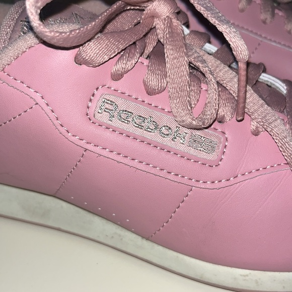 Reebok Classics Pink On Pink On Silver Sneaker Shoes - Picture 3 of 9